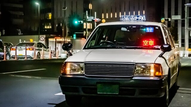 オッドタクシー