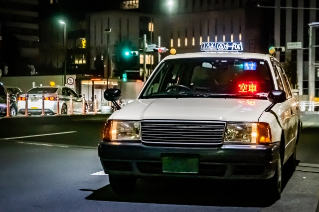 オッドタクシー
